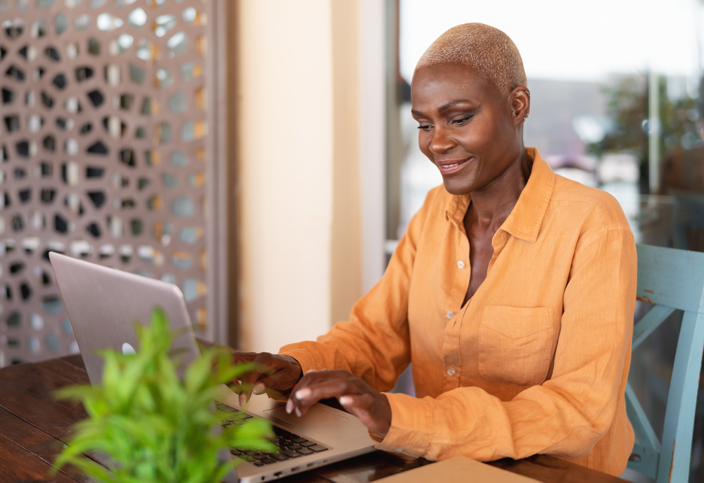 A female retiree looking for ways to make money in retirement