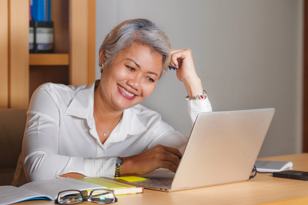 Older woman looking for ways to make money in retirement